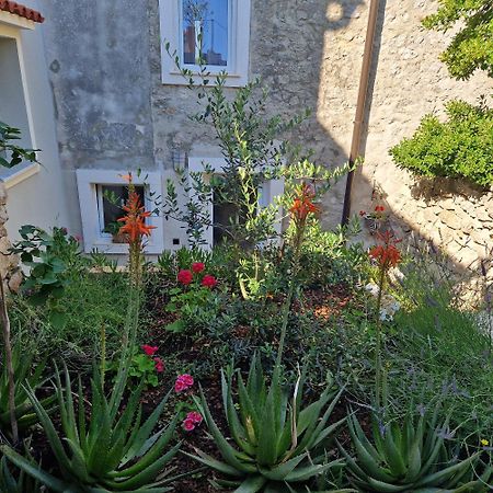 Castel Leilighet Mali Lošinj Eksteriør bilde