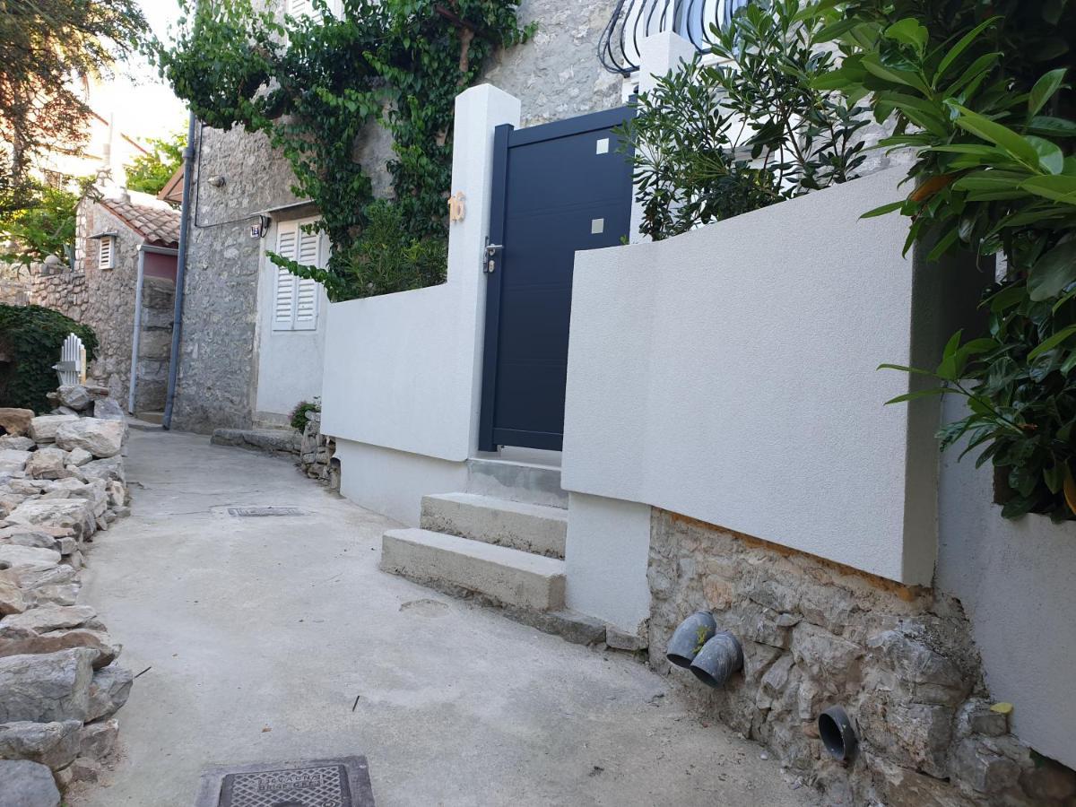 Castel Leilighet Mali Lošinj Eksteriør bilde