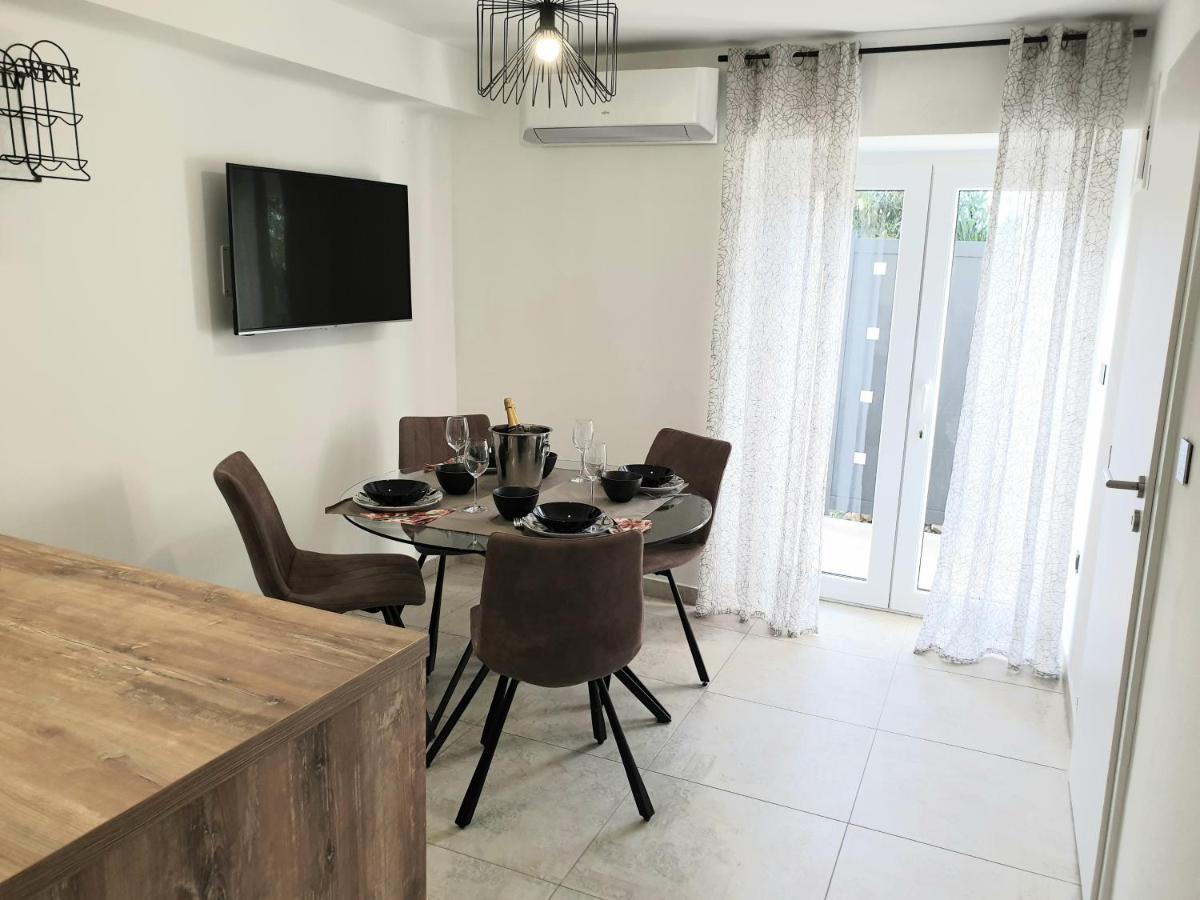 Castel Leilighet Mali Lošinj Eksteriør bilde