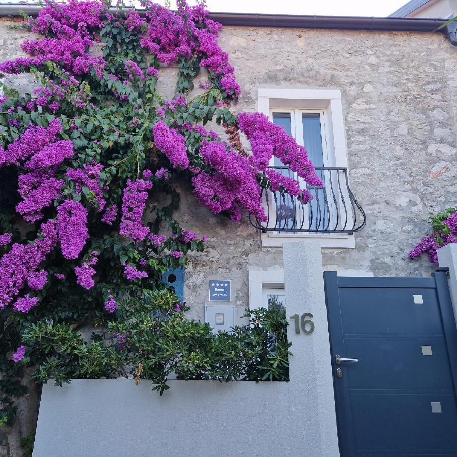 Castel Leilighet Mali Lošinj Eksteriør bilde